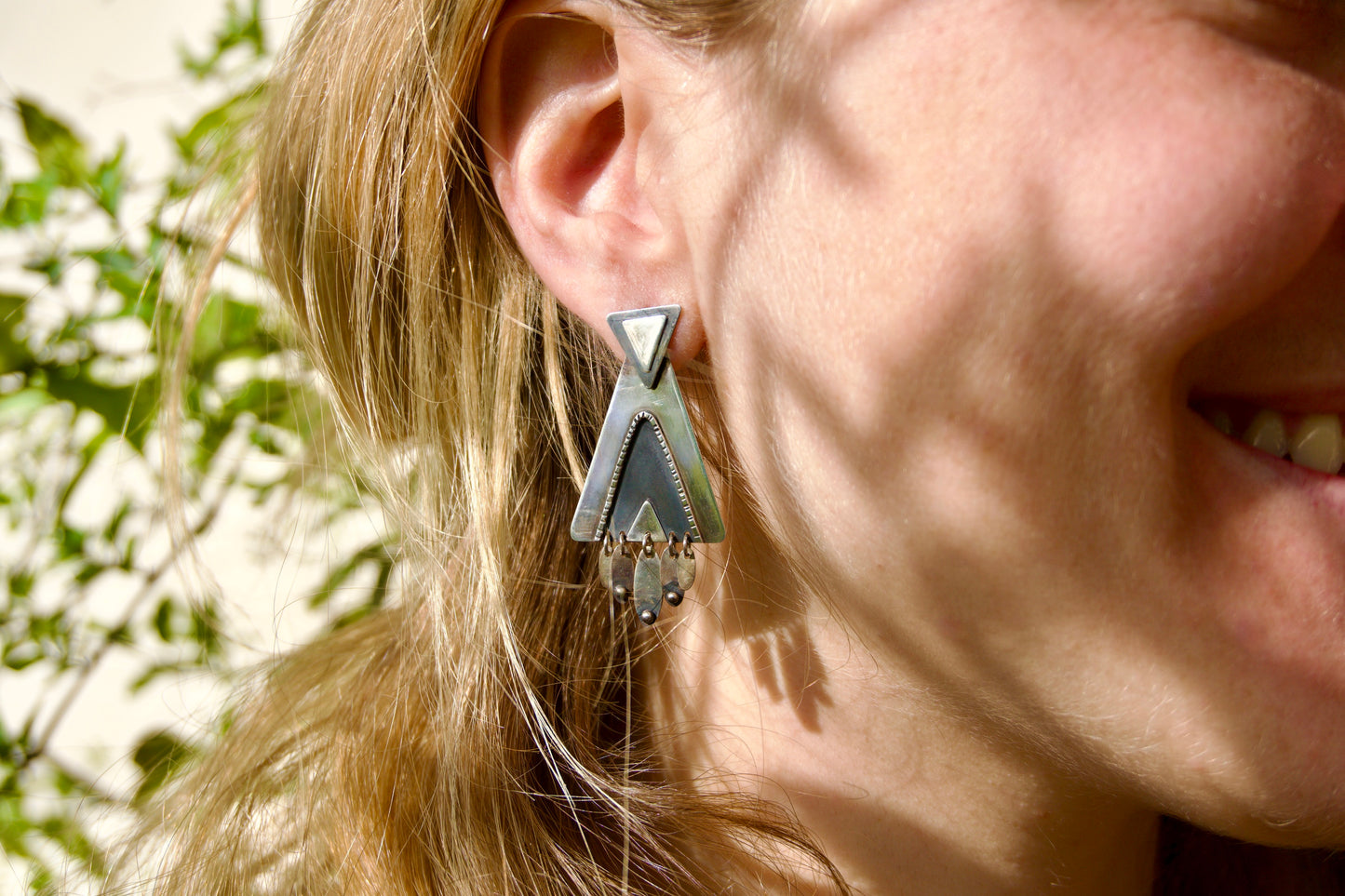 Abstract Dangles