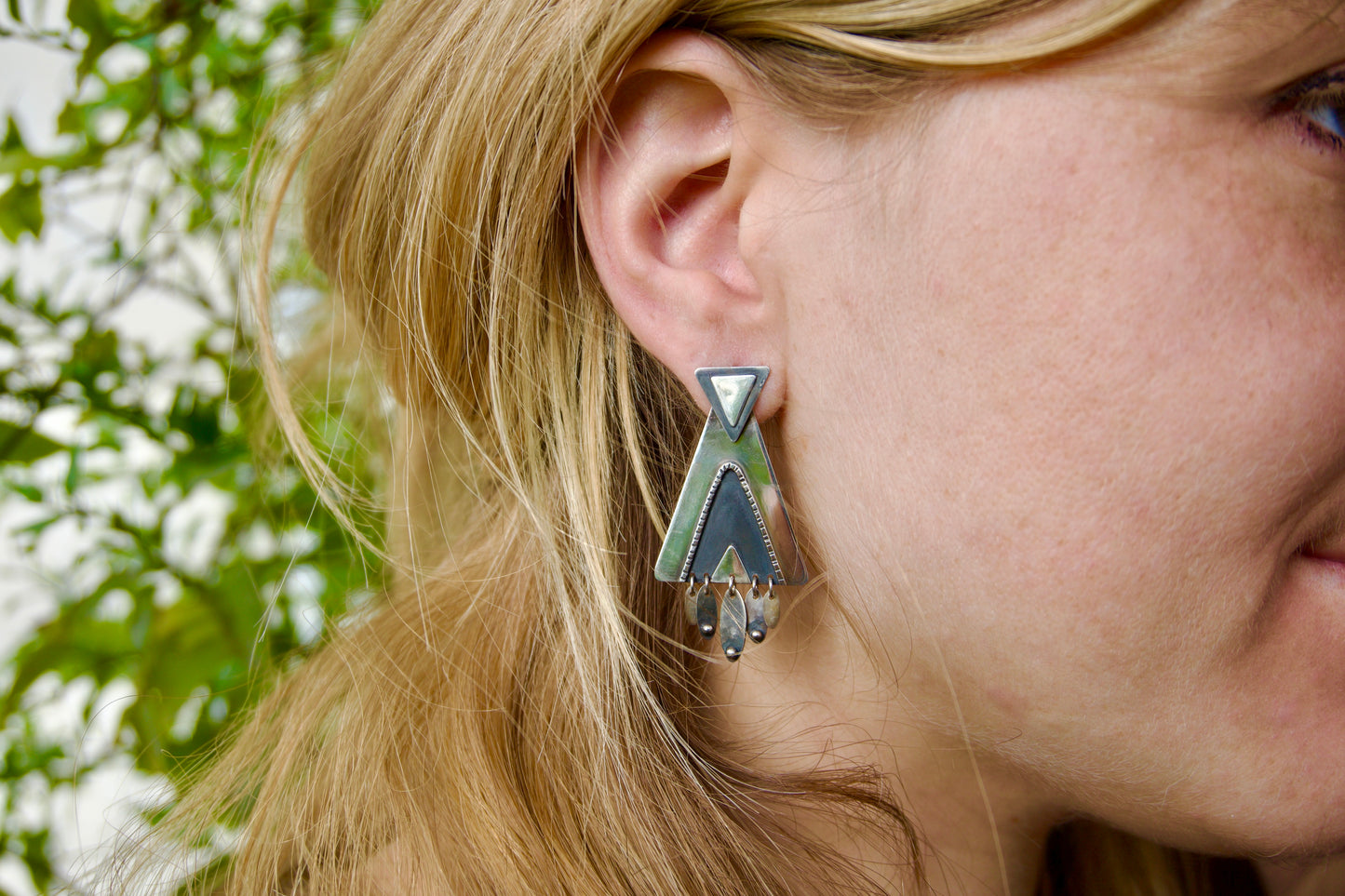 Abstract Dangles