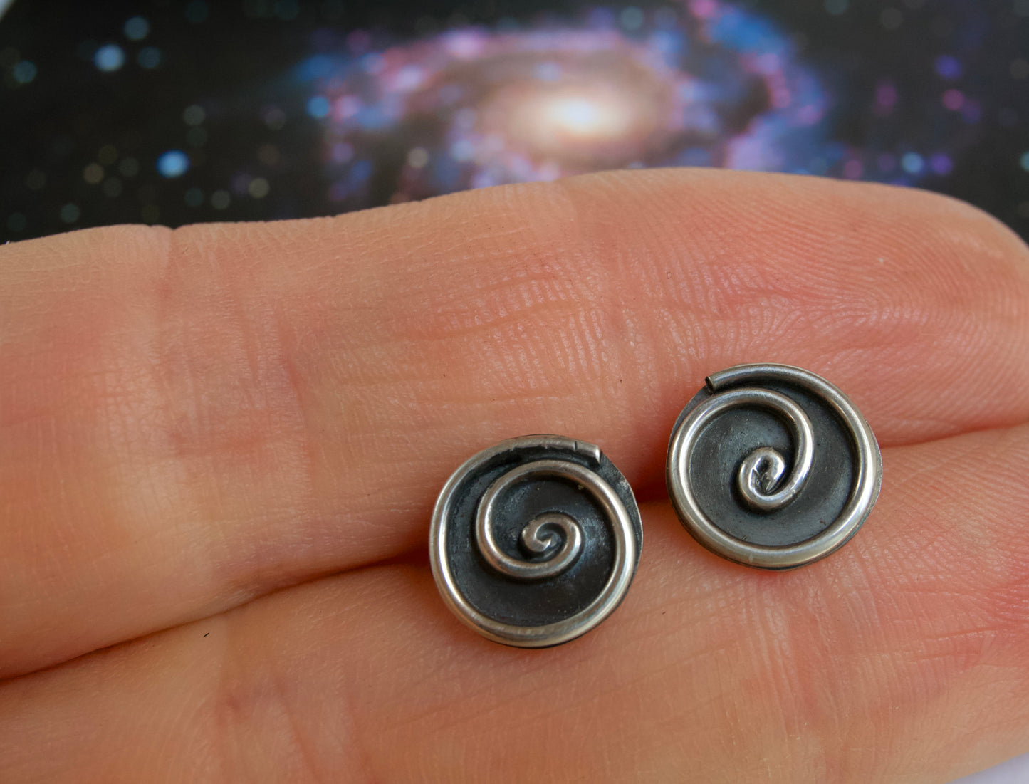 Spiral Studs