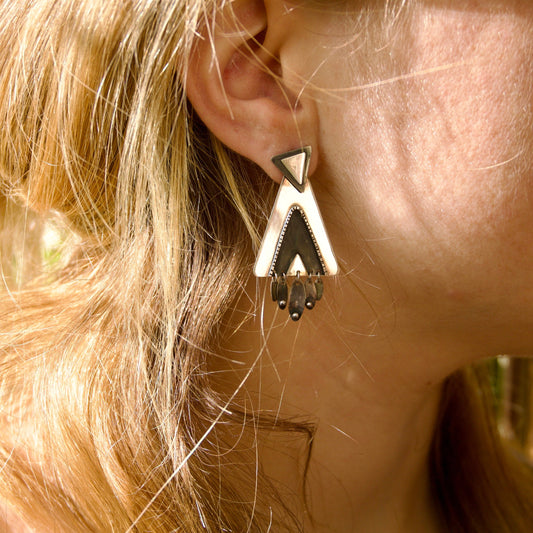Abstract Dangles